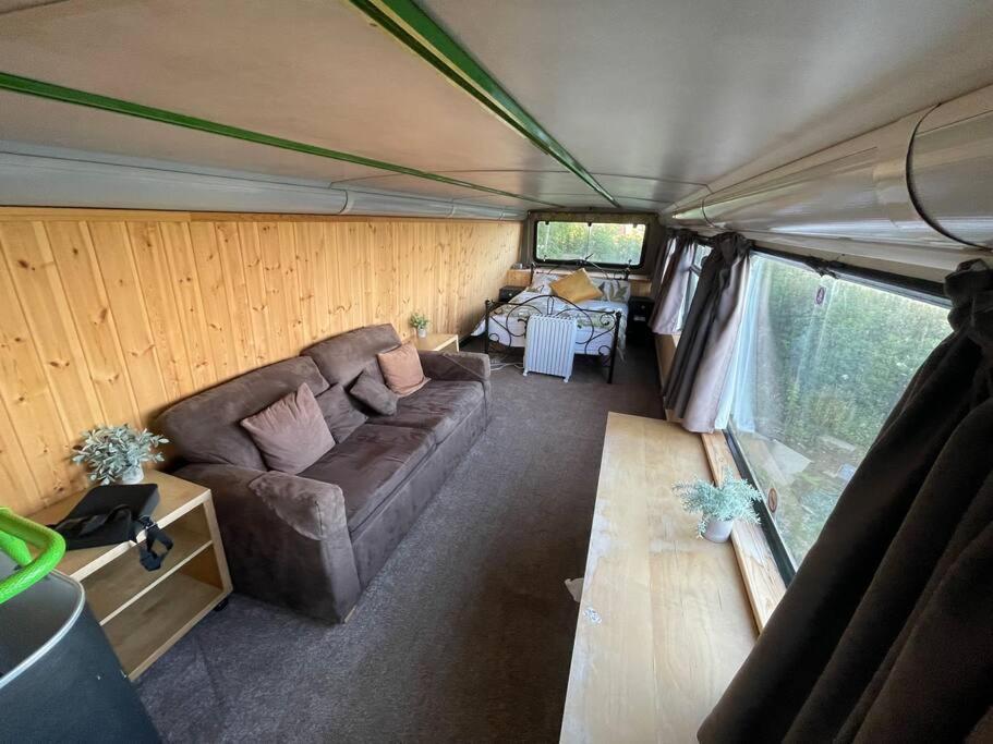 The Green Bus And The Lodge Woodstock Exterior photo