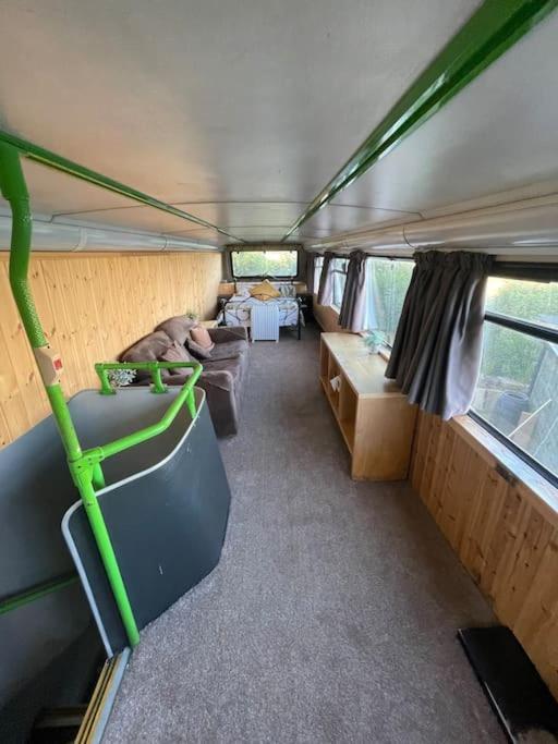 The Green Bus And The Lodge Woodstock Exterior photo